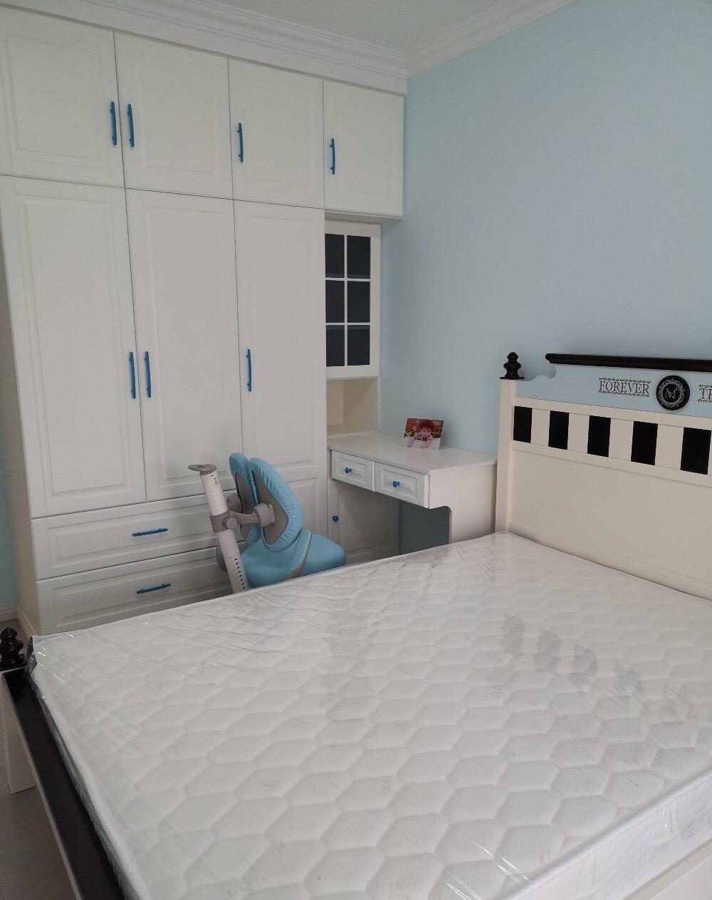 『』不懂装修别着急，看她家新房，非常简约，保洁做完真心耐看！