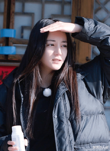 【迪丽热巴】《极挑》热巴脸垮严重，与3年前《跑男》差太多，她不该做烤瓷牙