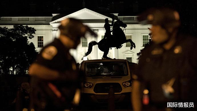 特朗普@特朗普推特发出最新威胁，还贴了一份通缉令