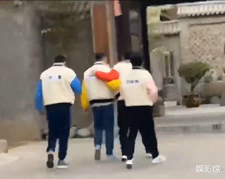 郑恺|《奔跑吧》情侣特辑开录，郑恺升级奶爸后，没有与Baby一组