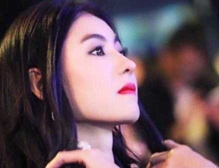 『丑女』女生脸上若有3个特征，是直男眼中的“丑女”，中一个都很难补救