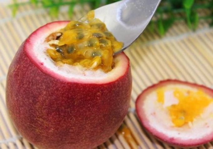 「疾病」百香果虽好，但也不能随便吃，很多人都不知道怎么吃？