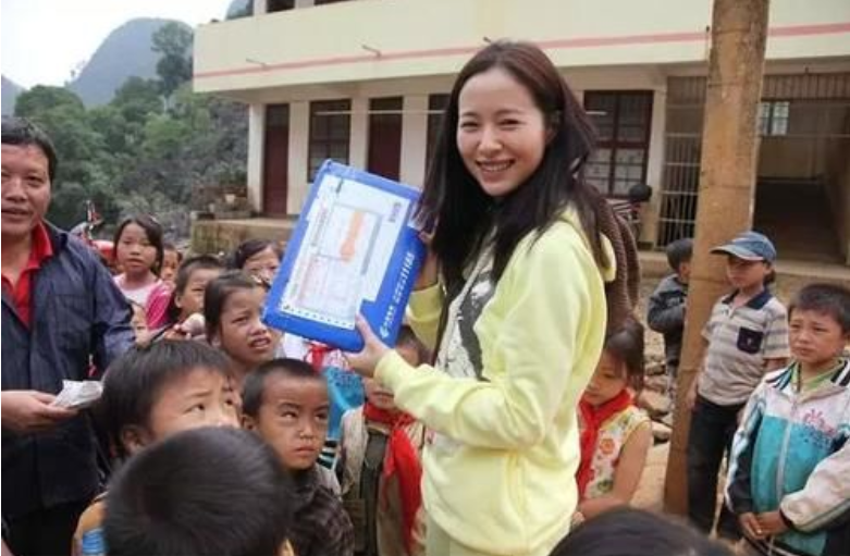 江一燕|史上最穷剧组:导演自己做男主,女主零片酬出演,最后却成经典