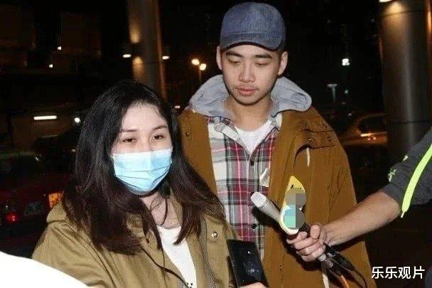 赌王|赌王离世一个月，四太做出3个重大决定，家族地位超过二房姐妹？