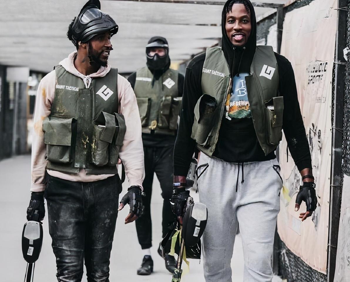 湖人队|恭喜詹皇！三大冠军功臣即将归队，皮尔斯：湖人拥有联盟最强先发！