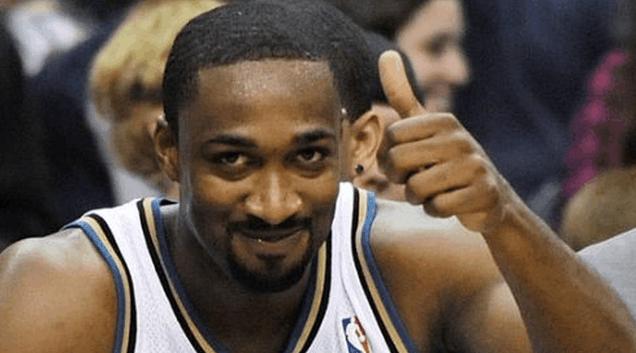 阿里纳斯|阿里纳斯:现役没奥尼尔姚明,我不用像哈登那样运球也能场均40分!