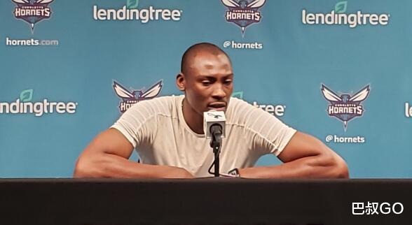 『勒布朗·詹姆斯』4年前靠打詹姆斯成名，他轰26板4帽骗走7200万，如今28岁濒临退役