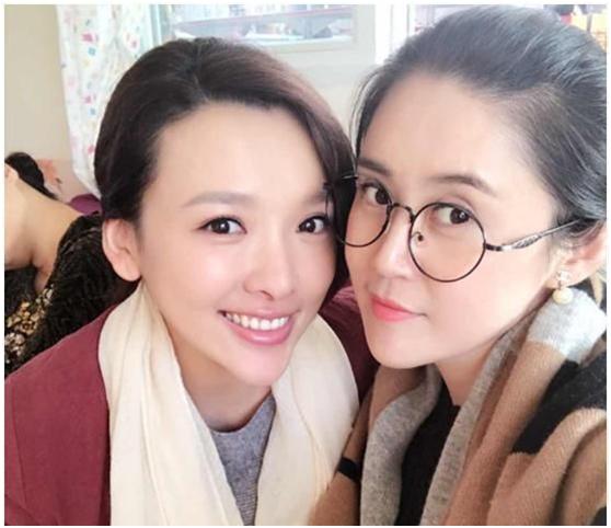 王小宝|55岁王长贵晒近况，娶小自己19岁香秀闺蜜，网红风撞脸赵本山女儿