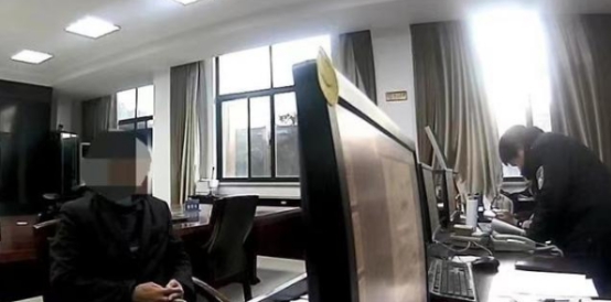 江苏一68岁大爷多次嫖娼后爱上失足女,投案自首:想劝她走上正途