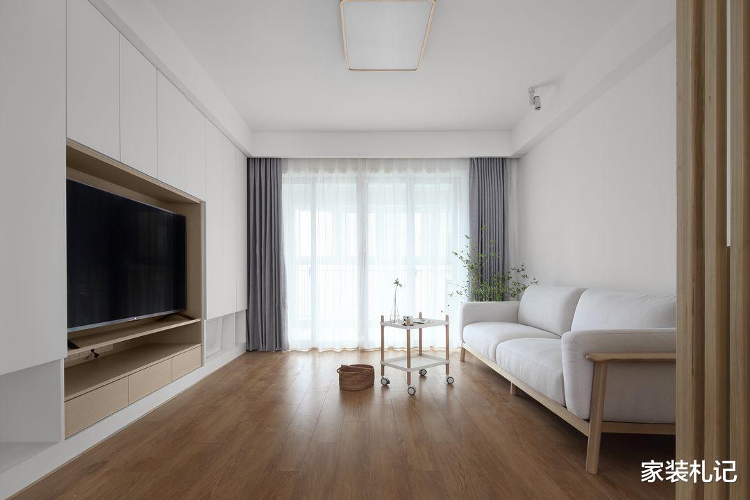 |原木+白色超级耐看，135㎡干净明朗，再过10年也不过时