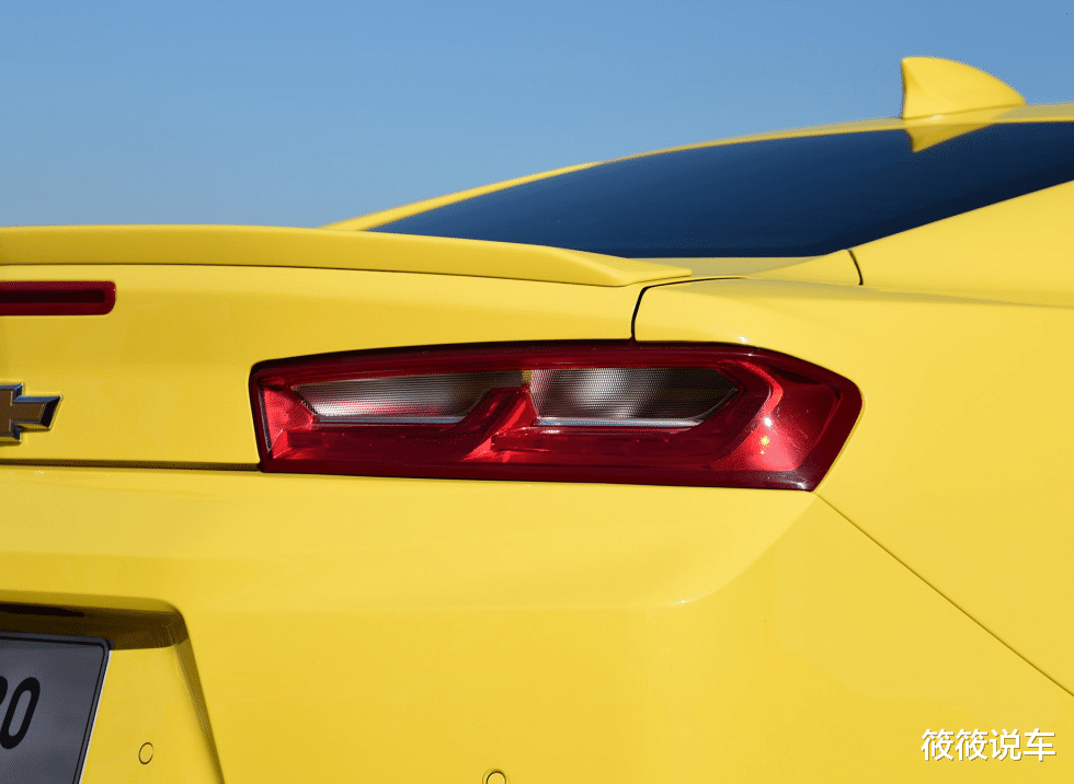 『雪佛兰科迈罗』雪佛兰的“良心豪车”！比宝马Z4好看，2.0T爆275马力，零百5.9秒