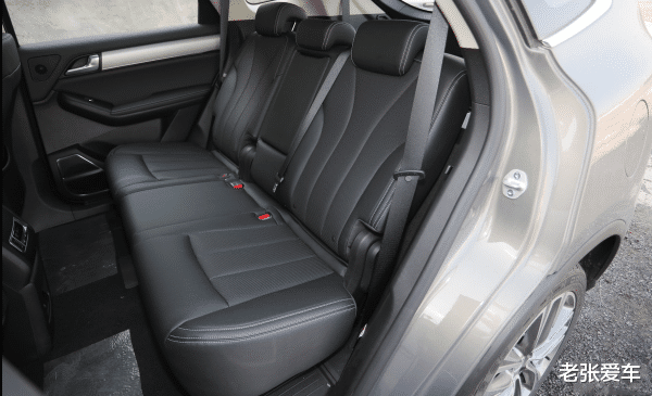 丰田汉兰达|车长4米9，上市3年0骂声，30万实力低至12万，不买汉兰达就买它