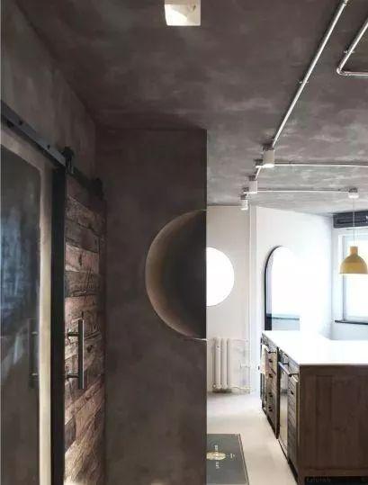 @老公坚持不做吊顶,电路走“明线”,全屋“制水泥”!谁见过?