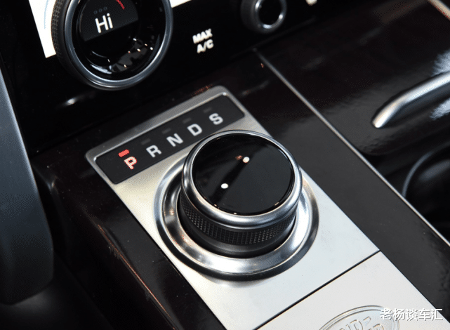 路虎揽胜|开它比宝马X7帅，长超5米2，爆565马力+国六，百公里加速5.4秒