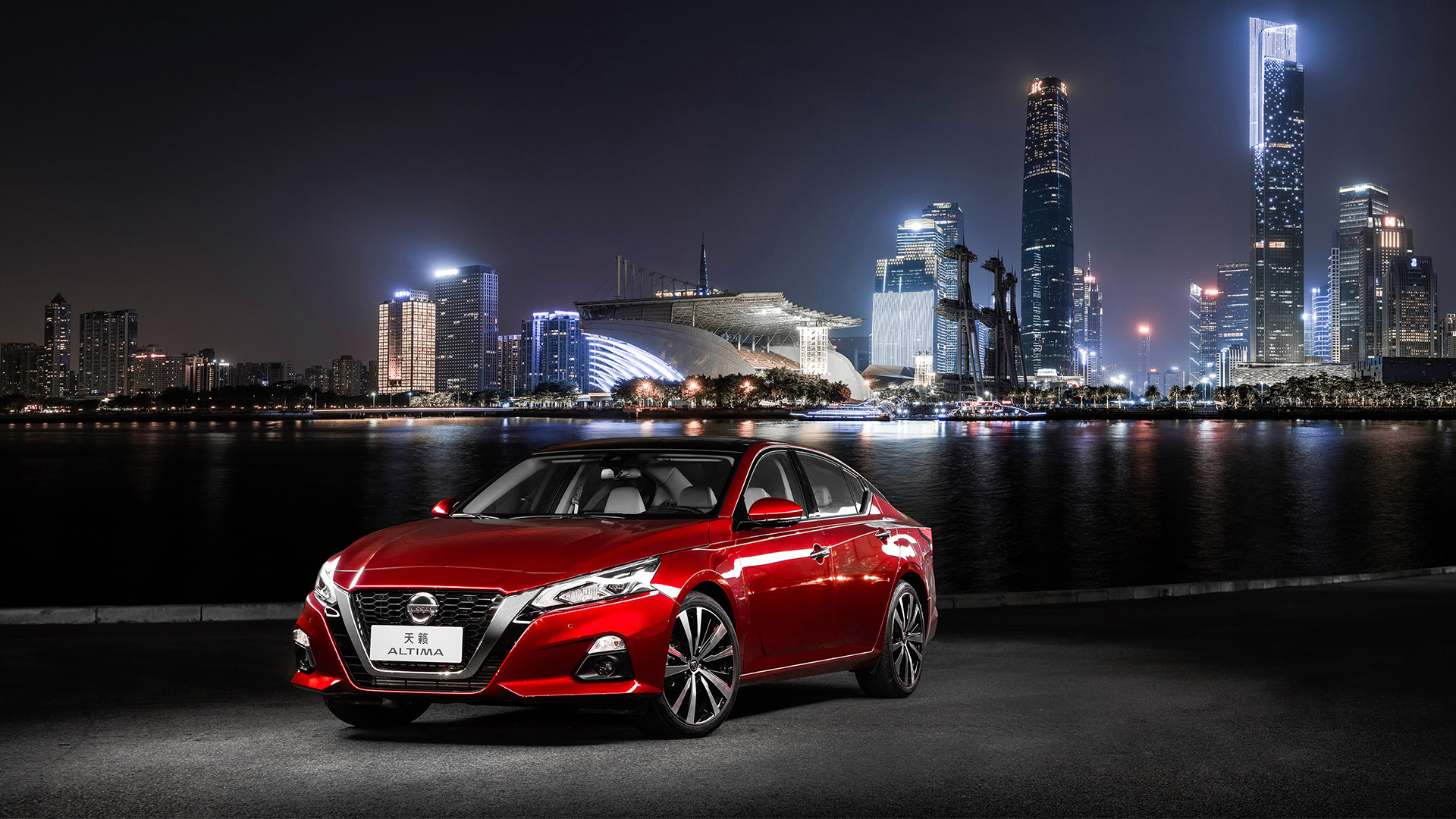 日产天籁|15万预算买中型轿车，东风日产天籁或成首选！