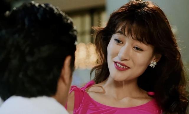 #陈宝莲#当年29岁的陈宝莲一跃而下，留下半个月大的儿子被王菲收养，现状如何了？