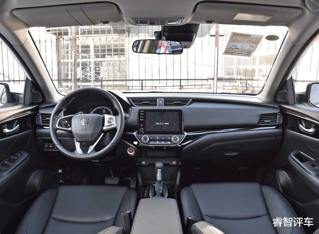 本田凌派|本田凌派跌至6.8万,一箱油可跑900公里,车友:轩逸买早了