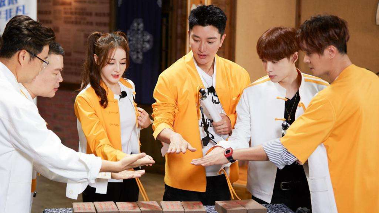 李光洙：嘉宾睡觉玩手机！消极式录节目太尴尬，《极限挑战》口碑无力回天