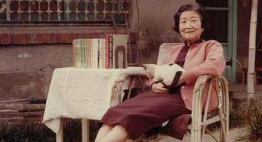 小志的历史观点|与儿媳一同产子，让儿媳喂自己儿子，孙子只能喝米汤