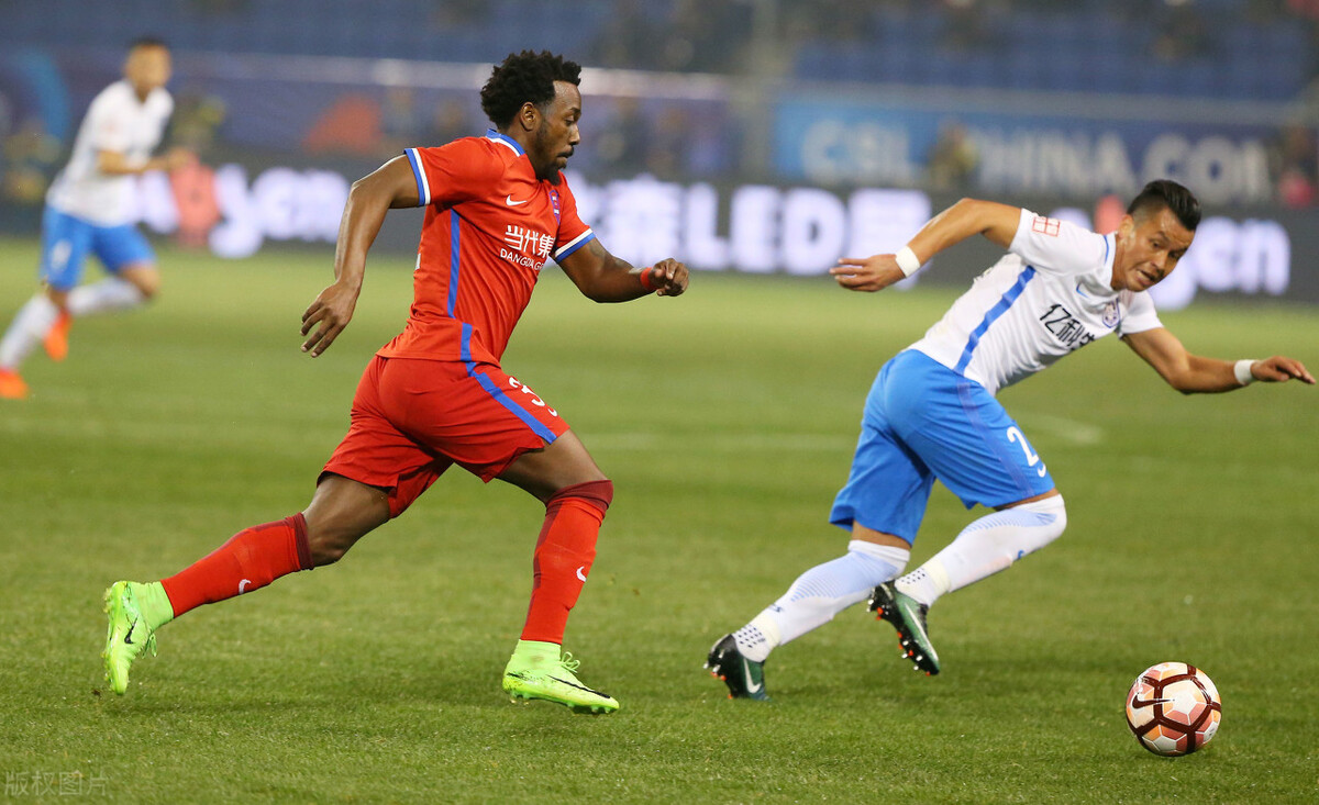 北京国安|中超惊现\玻璃人\外援！8轮出场70分钟，国安1.2亿恐要打水漂