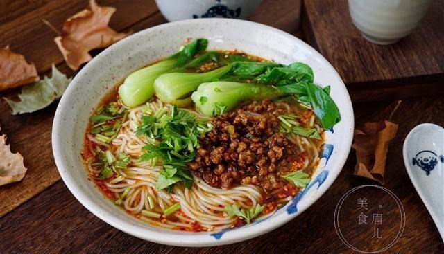 『馄饨』钟南山强调：早餐很重要，分享几道懒人早餐，少睡10分钟就能吃上