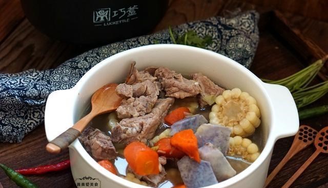 [排骨]4月，多给孩子喝这汤，长劲又长个，不放一滴油，清淡营养