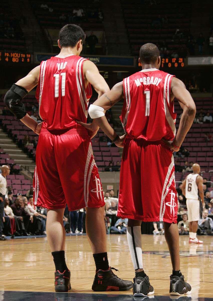 日本队：巅峰期的他是NBA球员的噩梦！单换奥胖打服科比，却输给了命运