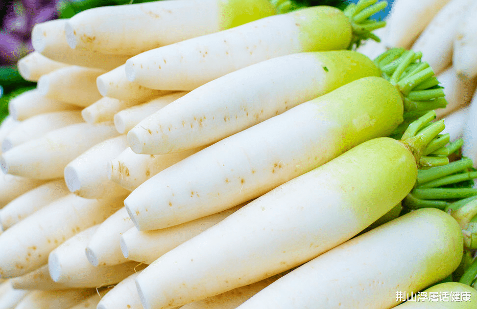 肝脏|若嘴巴出现这4个迹象，可能肝脏已“烂如筛网”，尽早自查