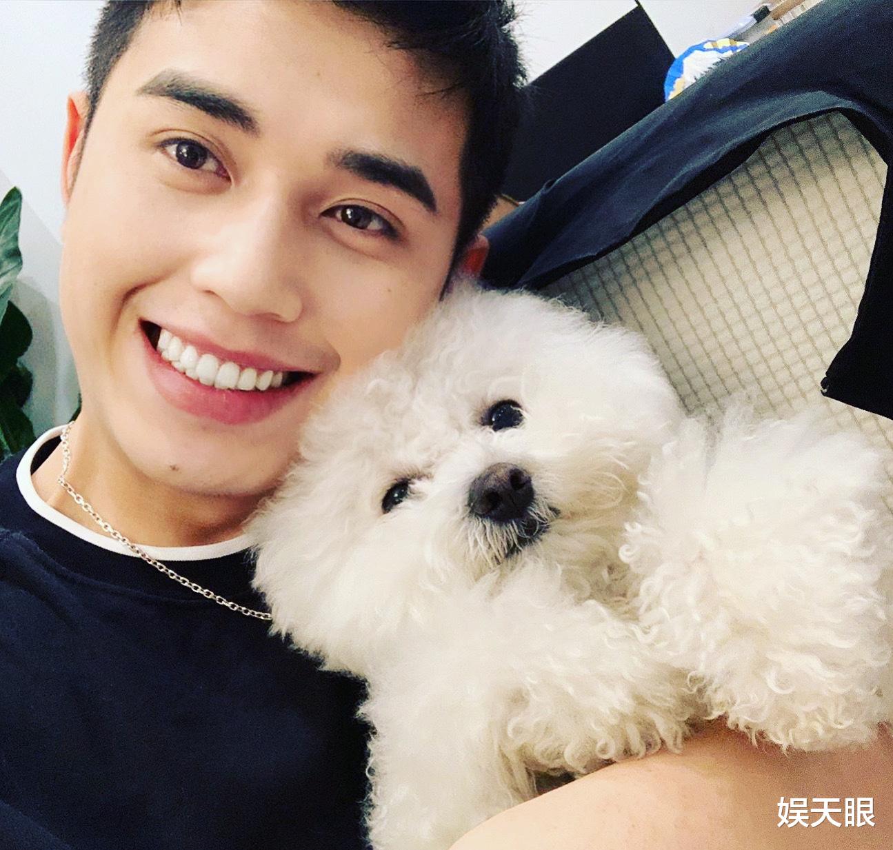 【王石】李佳琦小助理单干后,彻底玩脱了,推荐的袜子都要30一双