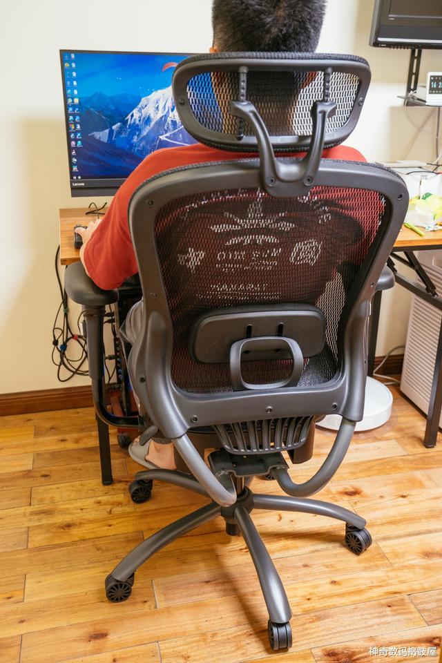 网易严选|老罗3小时直播，我只记住了他坐的那把椅子：网易严选人体工学椅