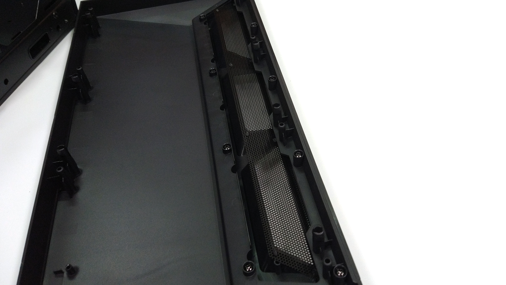 机箱|骨伽影武者X5中塔机箱：简约质朴容量大，可支持7+2拓展