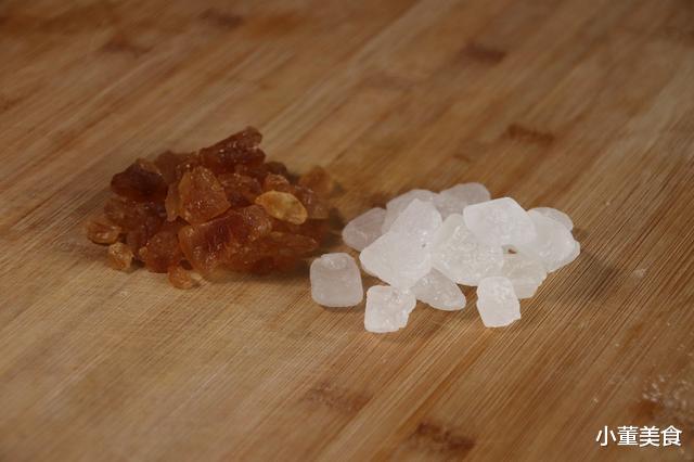 「」同样是冰糖，黄冰糖和白冰糖有什么区别？知道后别再乱买了
