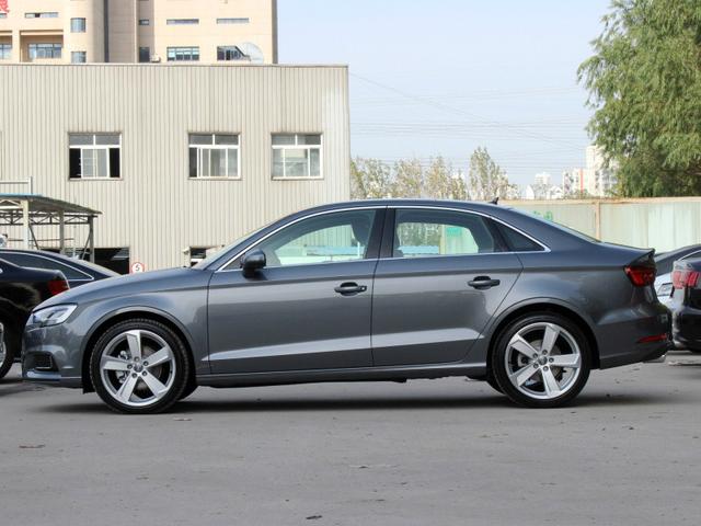 奥迪A3|奥迪终于懂国人了!A3跌破15万,月销10172辆,比速腾香