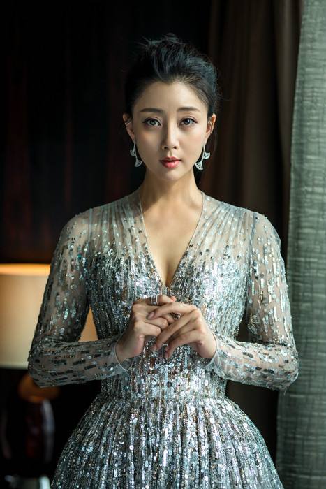 殷桃|她“年轻时”迷倒一片男人，不结婚也不生孩子，现在39岁甜的像一个水蜜桃!