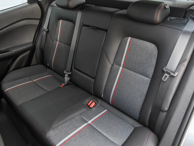 高田|又一合资SUV近乎“白菜价”，9.99万跌至6.49万，还看啥国产车？