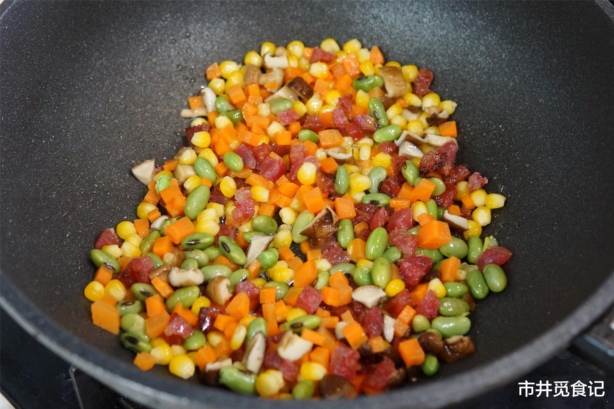 立夏饭：明天立夏，记得吃“立夏饭”，鲜香美味，寓意家人一年到头都安康