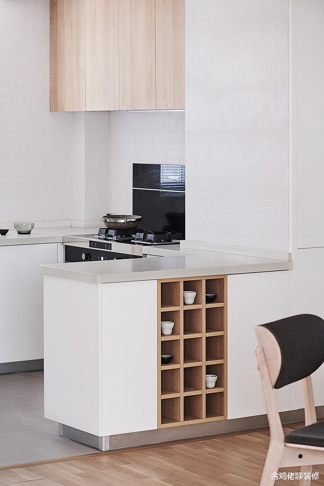 电视背景墙|参观她家的82㎡新房，才懂得岁月静好，越简单越舒适，令人羡慕