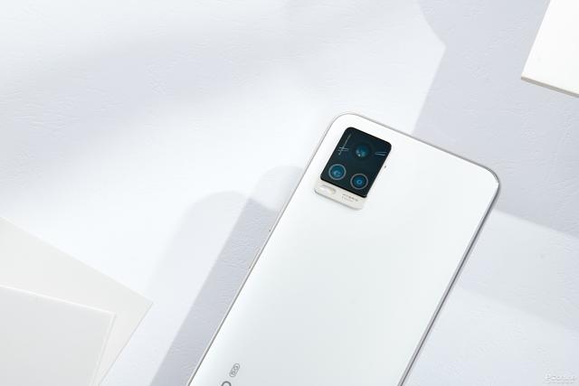 5G|好看就是花瓶？颜值爆表的5G新机大混战