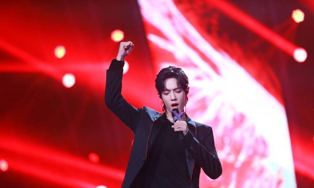 「肖战」肖战《光点》打破付费数字单曲纪录，流量明星撑起了数字音乐产业？