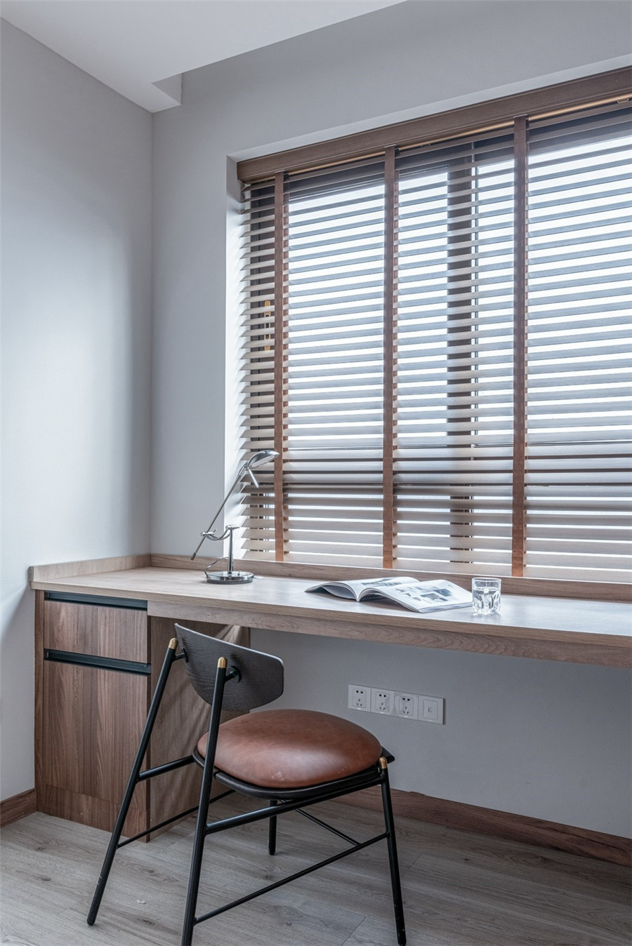 |128平现代三居室，没有黑白灰的高冷范，温柔而有质感