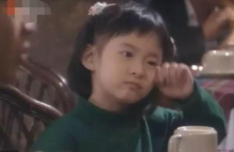 [戴梦梦]35岁香港女星与人夫相恋5年，曾当街4次脱裙，现承认分手搭上新欢