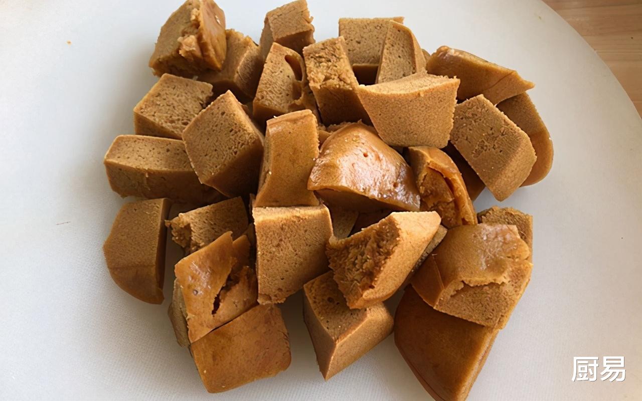 发糕|宴席上的压轴甜点，红糖开花发糕，无需揉面，做法简单，软糯细腻