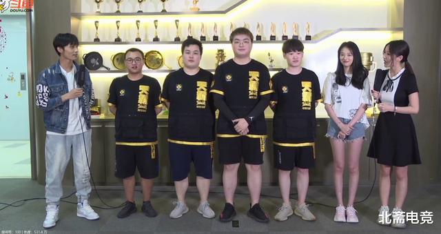 中国队▲中国队包揽PCS慈善赛前三,天霸碾压夺冠,LYG亚军,4AM第6!