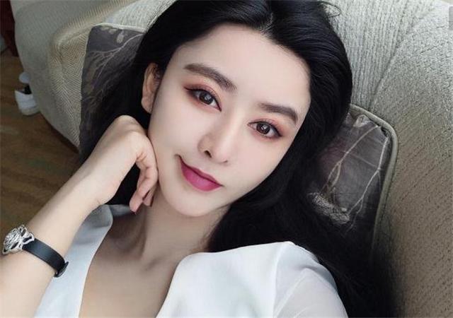 范冰冰|为出名将自己整成“范冰冰”，老公整成“李晨”，今现状令人唏嘘