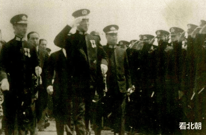 「八路军」伪军内讧能有多狠？借八路军的刀除掉友军，鬼子：中国的水太深