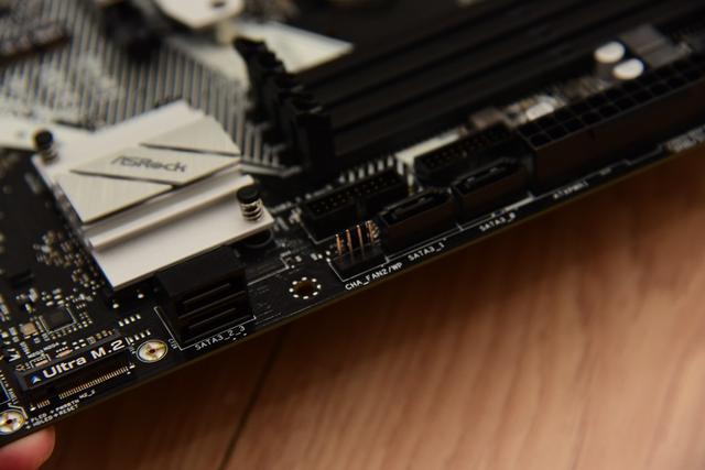 显卡|I芯配A卡怎么样?—10900K与RX5700实战3A大作