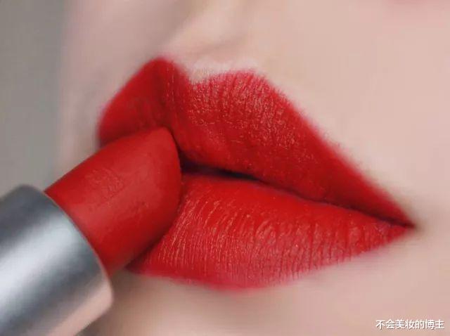 [口红]“大牌口红”与“平价口红”有什么区别？可能中间隔了一个阿玛尼
