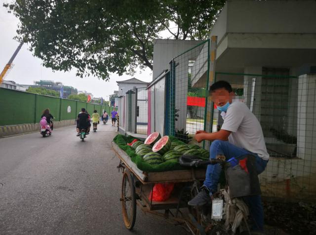 【苏州】终于可以摆摊、占道经营了?专家建议“三定一督”