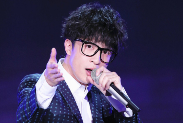 #演唱会#把演唱会开成相声专场,严禁炒票却场场爆满,不如跟岳云鹏学相声