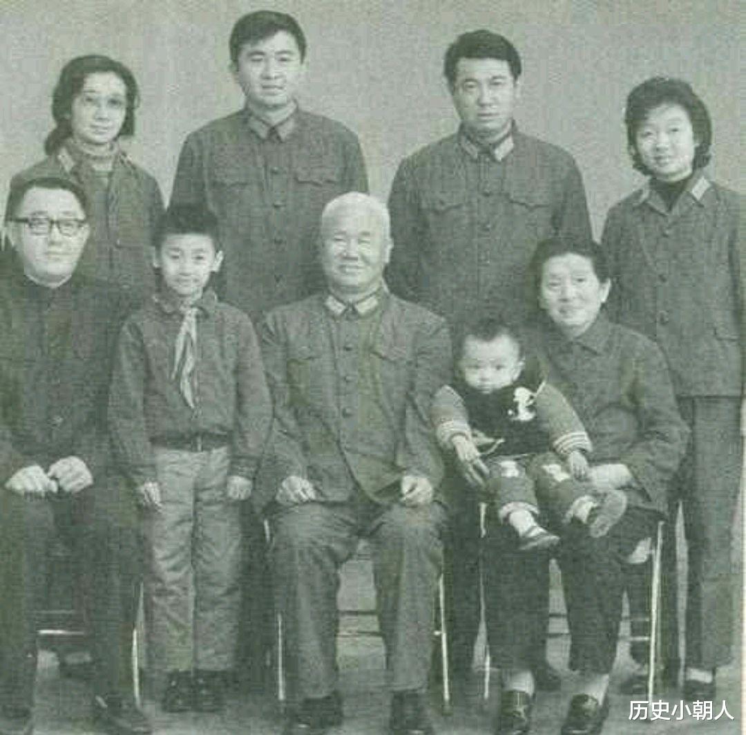 陈再道|陈再道将军之子陈东平，1984年为何被邓公亲批枪决？